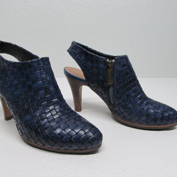 La Bottega Di Lisa Cobalt Woven Leather Slingback Heels size 8.5